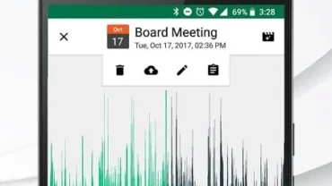 Parrot Voice Recorder mod interface showing premium features