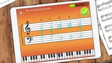 Simply Piano by JoyTunes mod interface showing premium features